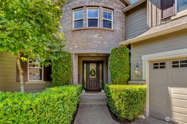 8715 236th AVE NE, Redmond, WA 98053