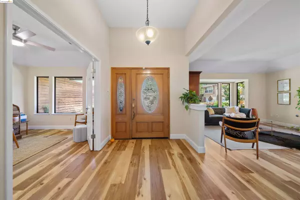 1021 Malaga Ct, Pleasanton, CA 94566