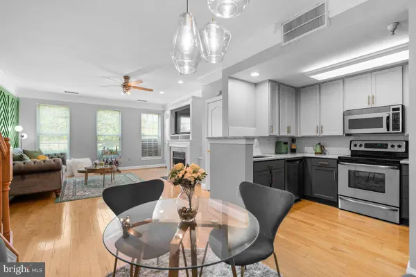 584 ORCHARD RIDGE DR #100, Gaithersburg, MD 20878