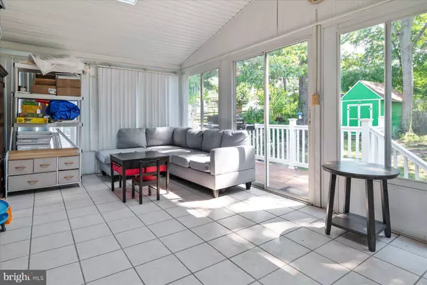 1923 GRANT RD, Halethorpe, MD 21227