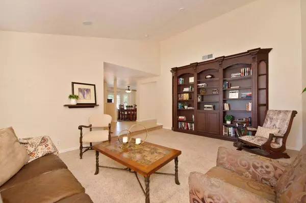 1926 Balboa Drive, Roseville, CA 95661