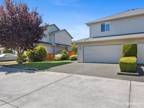 9513 2nd ST SE #38, Lake Stevens, WA 98258