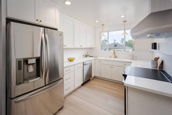 426 Wildwood DR, South San Francisco, CA 94080