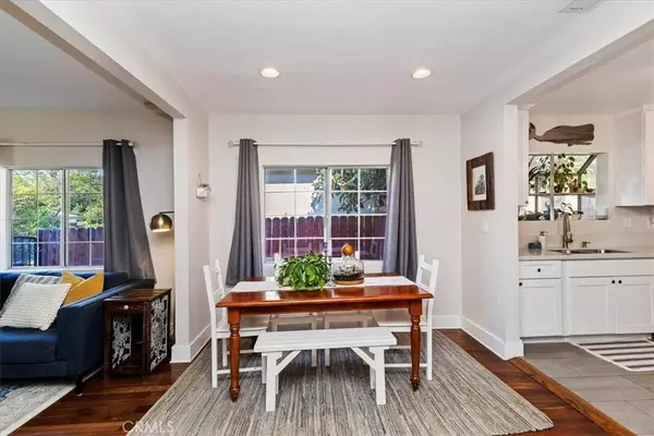 220 W Kendall ST, Corona, CA 92882