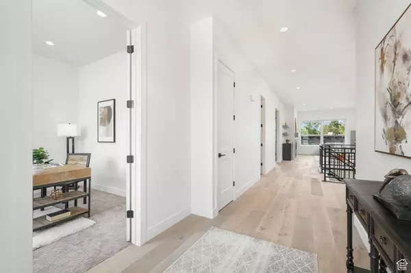 667 E VANDALAY LN, Draper, UT 84020