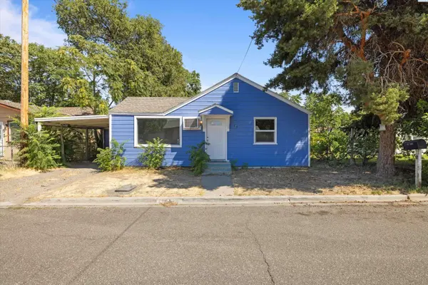 15 E 13th Ave, Kennewick, WA 99337