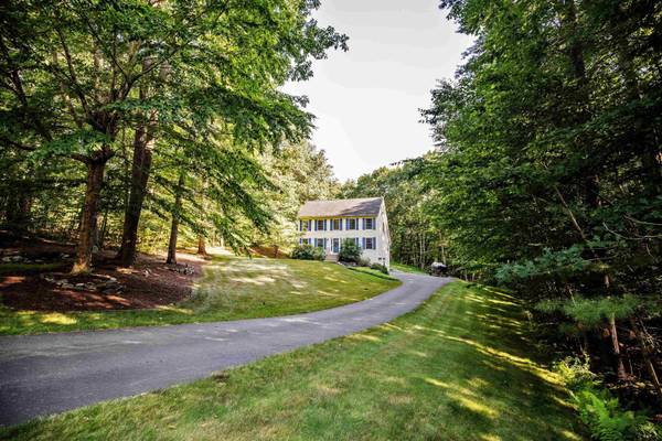 6 Emerald DR, Salem, NH 03079