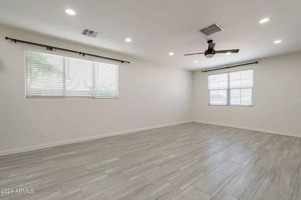 743 N ABALONE Court, Gilbert, AZ 85233