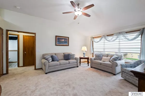 19103 Ohio Street, Omaha, NE 68022