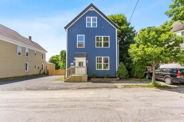 40 Cottage ST, Lewiston, ME 04240