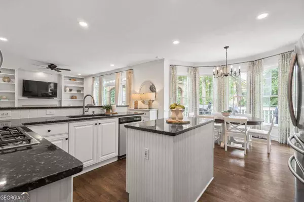 6615 Nature View PL, Cumming, GA 30040