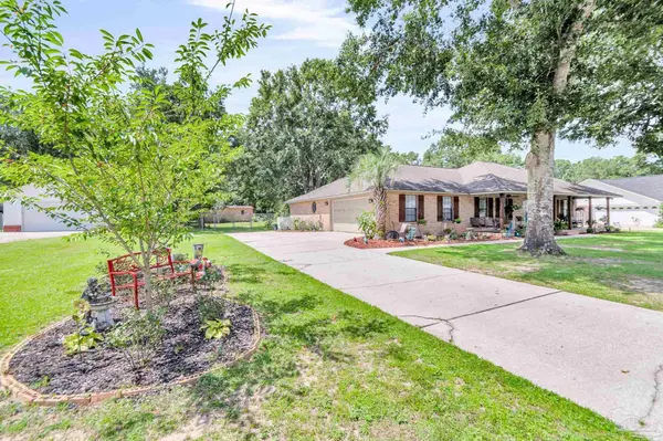 5245 Morgan Ridge Dr, Milton, FL 32570