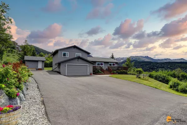 12831 Michael RD, Anchorage, AK 99516