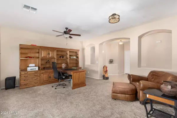 4278 E DEL RIO Drive, San Tan Valley, AZ 85140