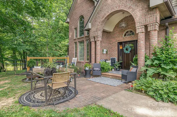 116 Holcombe Cove RD, Candler, NC 28715