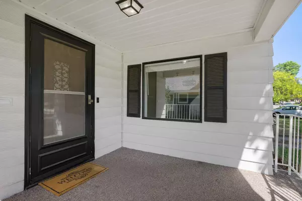 707 E 32nd Ave, Spokane, WA 99203