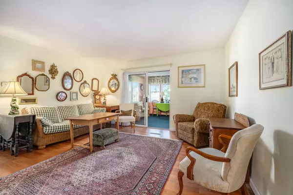 34119 Hillside Drive, Paw Paw, MI 49079