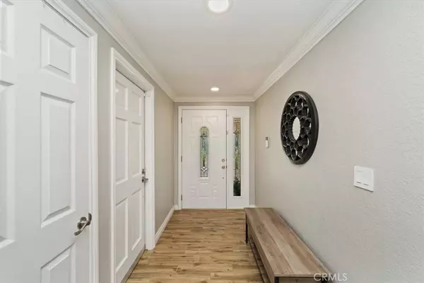 2072 Applegate DR, Corona, CA 92882