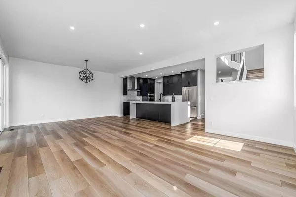 57 Legacy Woods CIR SE, Calgary, AB T2X 4M2