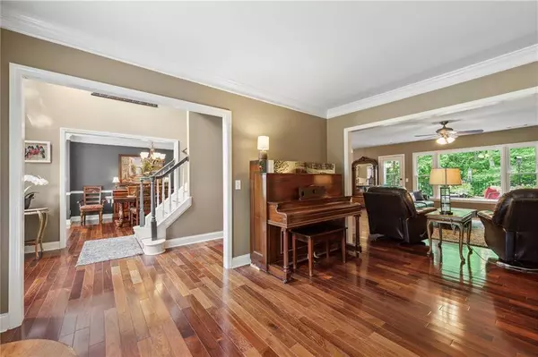 2124 Chatou PL, Kennesaw, GA 30152