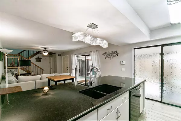 3017 30th LN, Greenacres, FL 33463