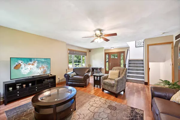 1701 Dover Drive, Waunakee, WI 53597