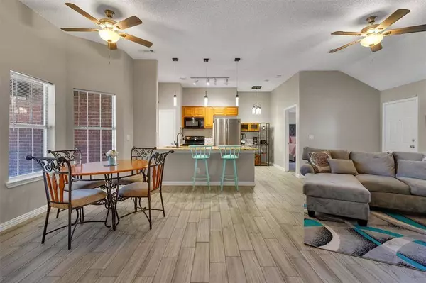 502 Starling Drive, Desoto, TX 75115