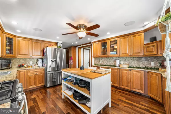 529 FILMORE ST, Riverside, NJ 08075