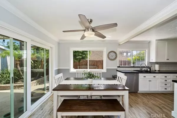 2072 Applegate DR, Corona, CA 92882