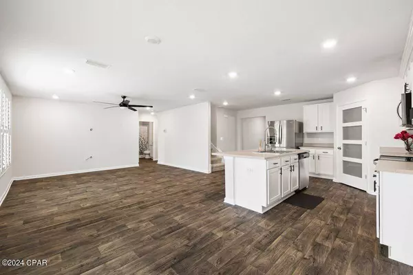 562 Earl Godwin RD #Lot 16, Freeport, FL 32439