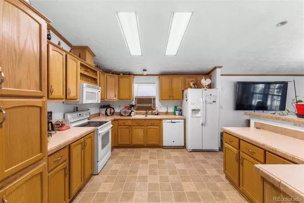 6695 Birch ST, Commerce City, CO 80022