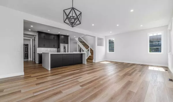 57 Legacy Woods CIR SE, Calgary, AB T2X 4M2