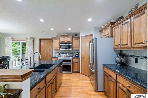 19103 Ohio Street, Omaha, NE 68022