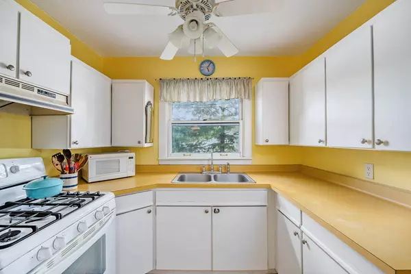 34119 Hillside Drive, Paw Paw, MI 49079