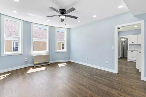 40 Cottage ST, Lewiston, ME 04240