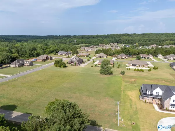 3445 South Chapel Hill Road SW, Decatur, AL 35603