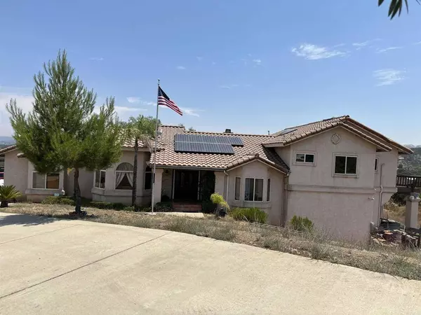 1665 Lawsons Valley Rd, Jamul, CA 91935