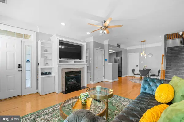 584 ORCHARD RIDGE DR #100, Gaithersburg, MD 20878