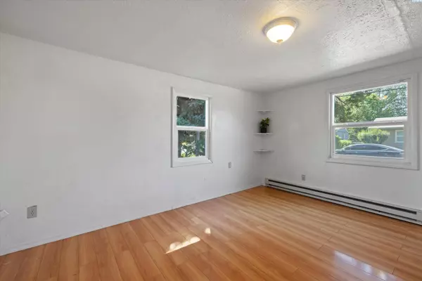 15 E 13th Ave, Kennewick, WA 99337