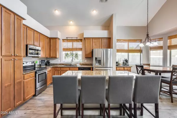 3214 W SENTINEL ROCK Road, Phoenix, AZ 85086