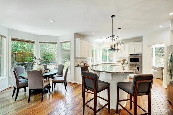 1922 263rd CT SE, Sammamish, WA 98075