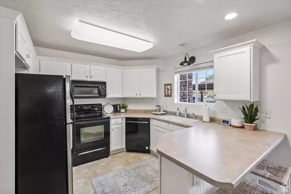 196 E SPENCER PEAK WAY WAY S #D1, Draper, UT 84020