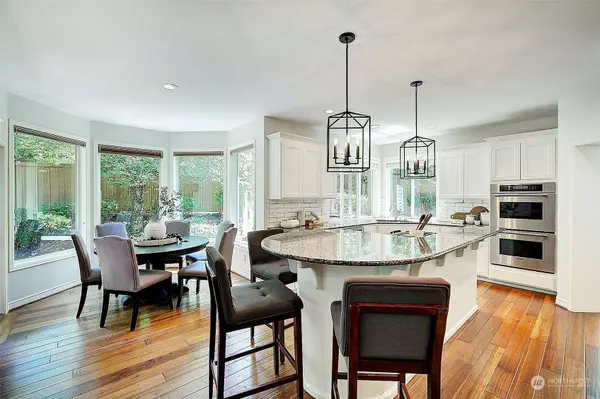 1922 263rd CT SE, Sammamish, WA 98075