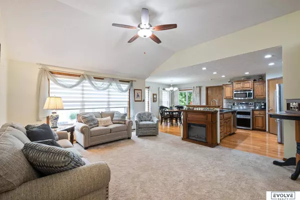 19103 Ohio Street, Omaha, NE 68022