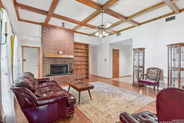 1201 CEDARWOOD, San Antonio, TX 78154-2814