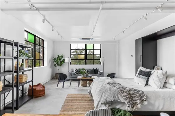 1805 HARVARD #203, Atlanta, GA 30337