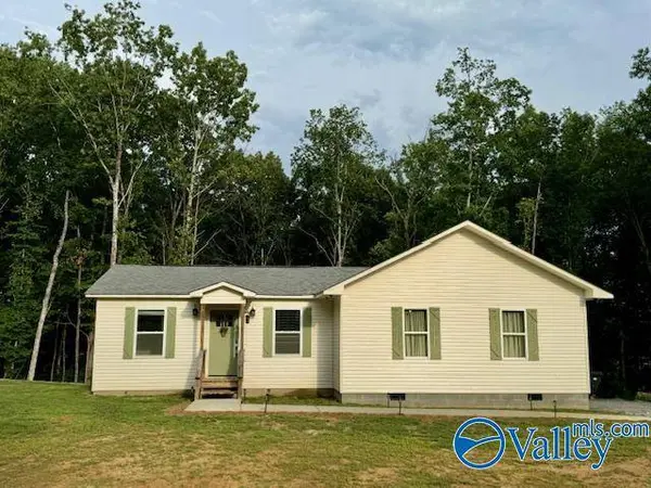 6608 County Road 107, Scottsboro, AL 35768