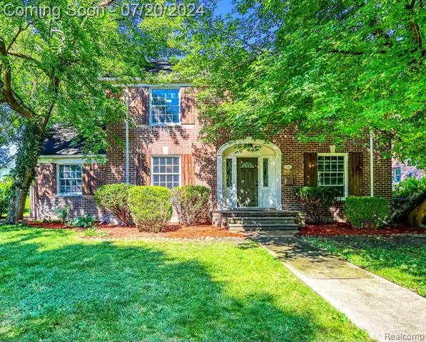 928 PEMBERTON Road, Grosse Pointe Park, MI 48230