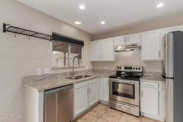 17628 N 28TH Avenue, Phoenix, AZ 85053