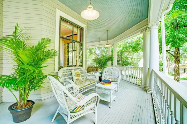 418 6th ST S, Stillwater, MN 55082